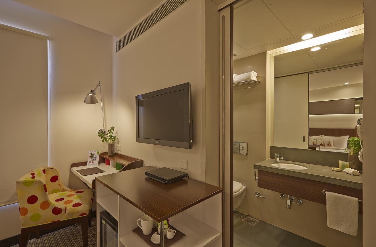 K10 Hotel Vadodara Luaran gambar