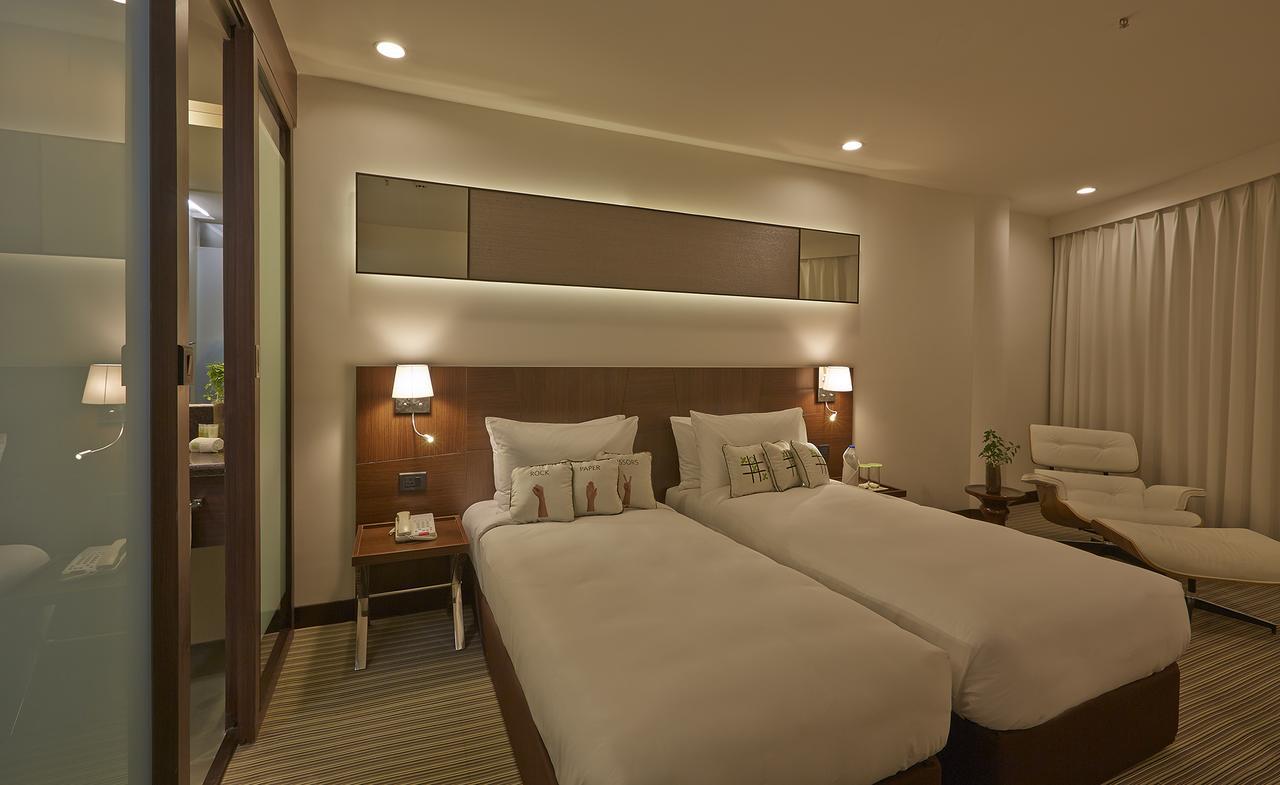 K10 Hotel Vadodara Luaran gambar