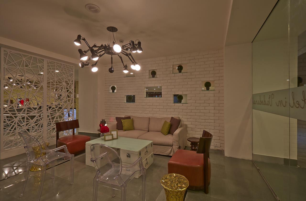 K10 Hotel Vadodara Luaran gambar